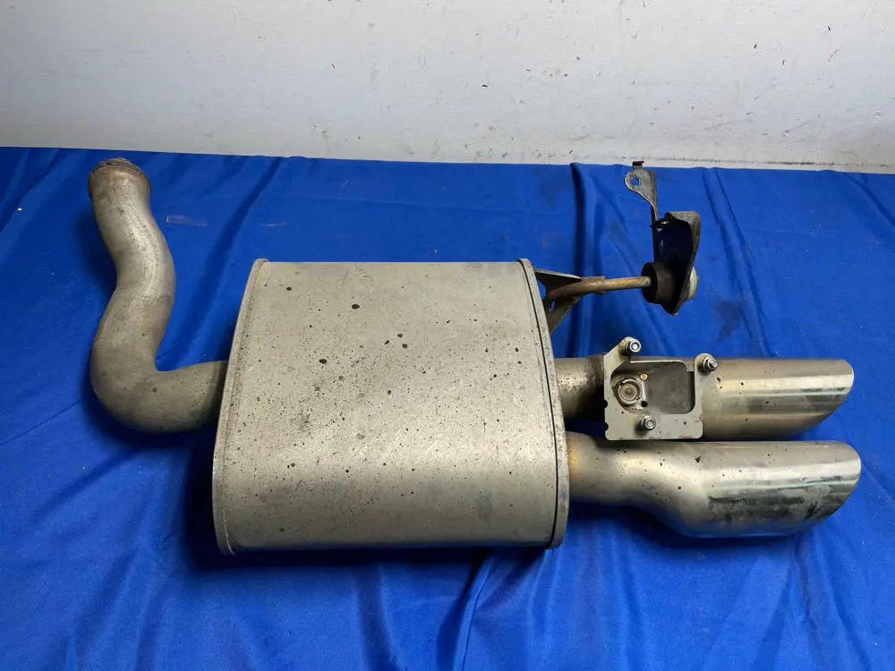 2015-23 Ford Mustang Active Muffler Lh Driver Oem 154 1