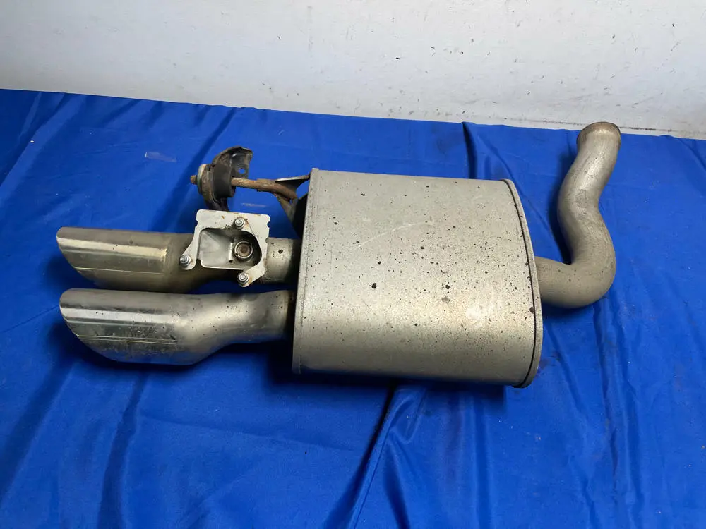 2015-23 Ford Mustang Active Muffler Rh Passenger Oem 154 1