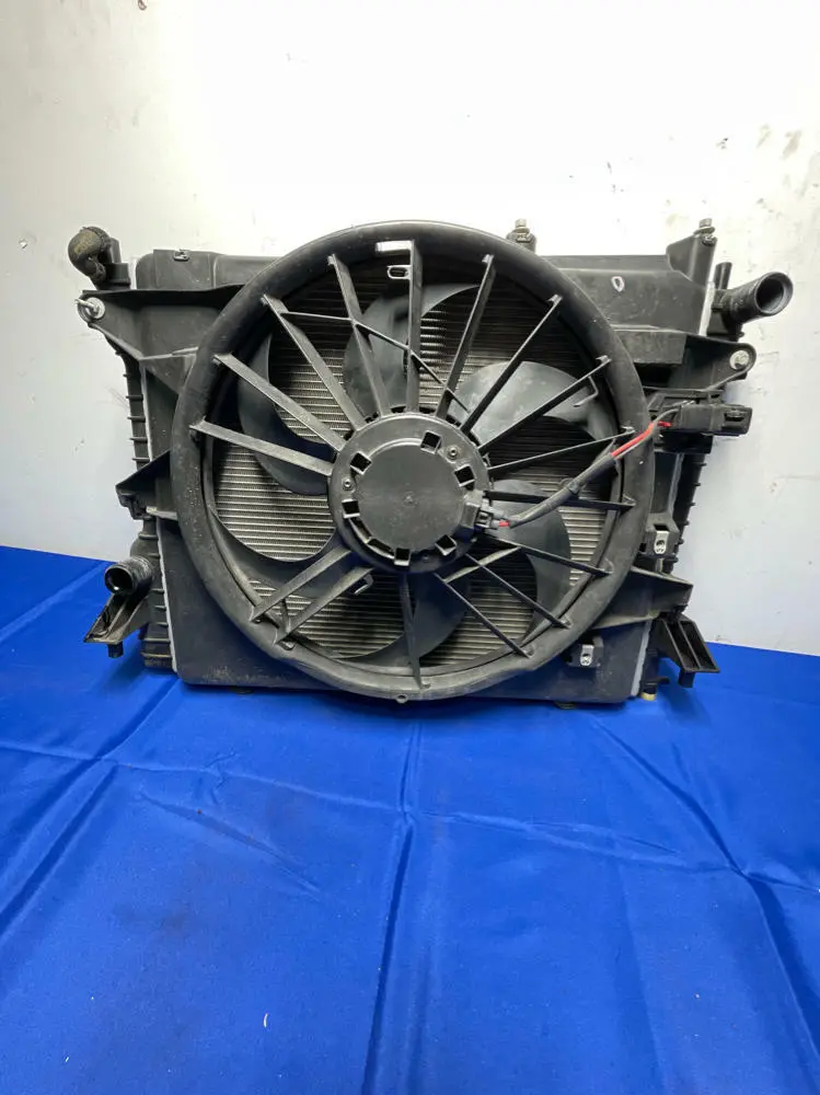 2010-14 Ford Mustang Radiator Front Clip 160 1
