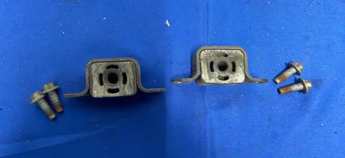 2003-04 Ford Mustang Svt Cobra Rear Exhaust Mount Brackets 166 1