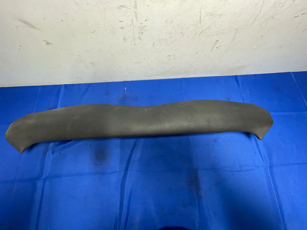 2003-04 Ford Mustang Svt Cobra Rear Seat Head Rest ( Missing Two Tabs) 166 1