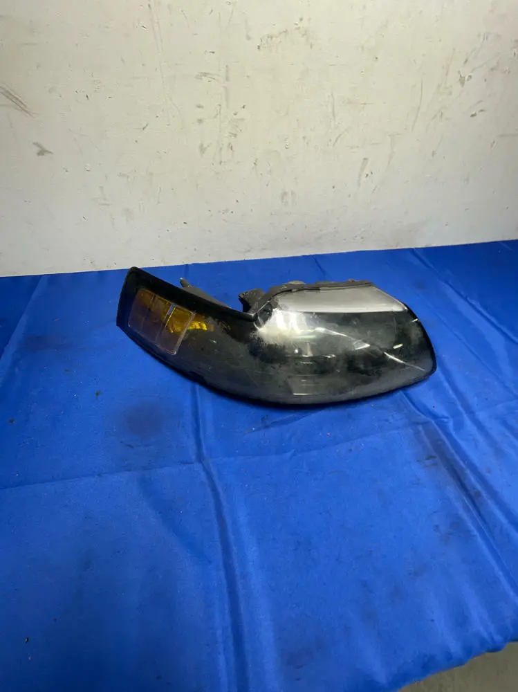 2003-04 Ford Mustang Svt Cobra Passenger Headlight Oem 166 1