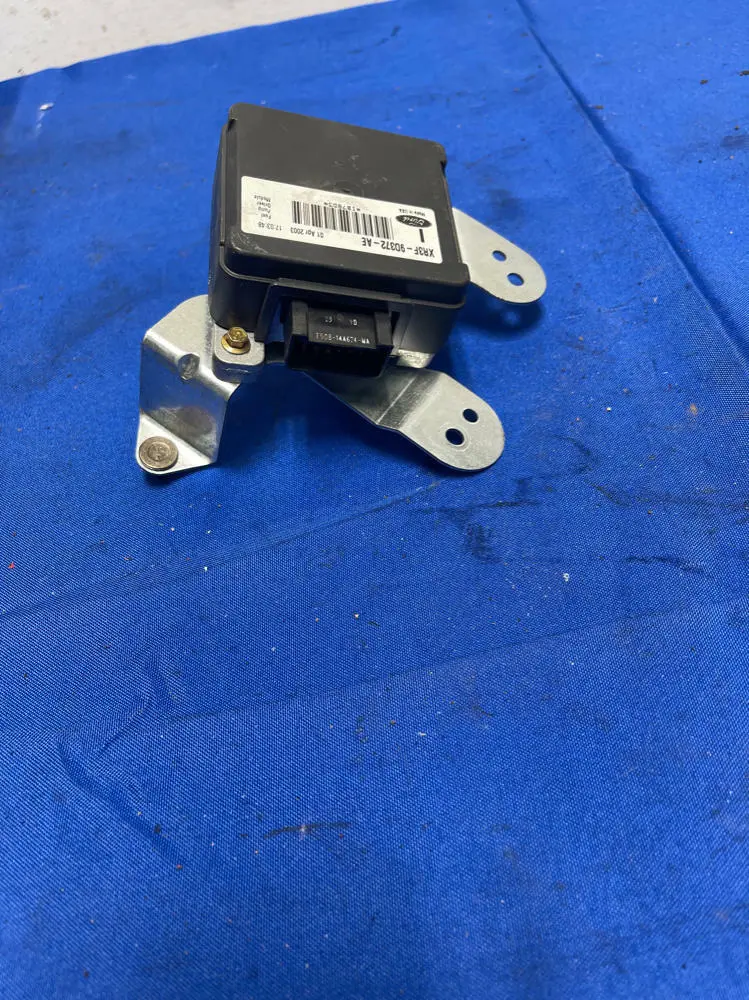 2003-04 Ford Mustang Svt Cobra Fuel Pump Driver Module 166 1