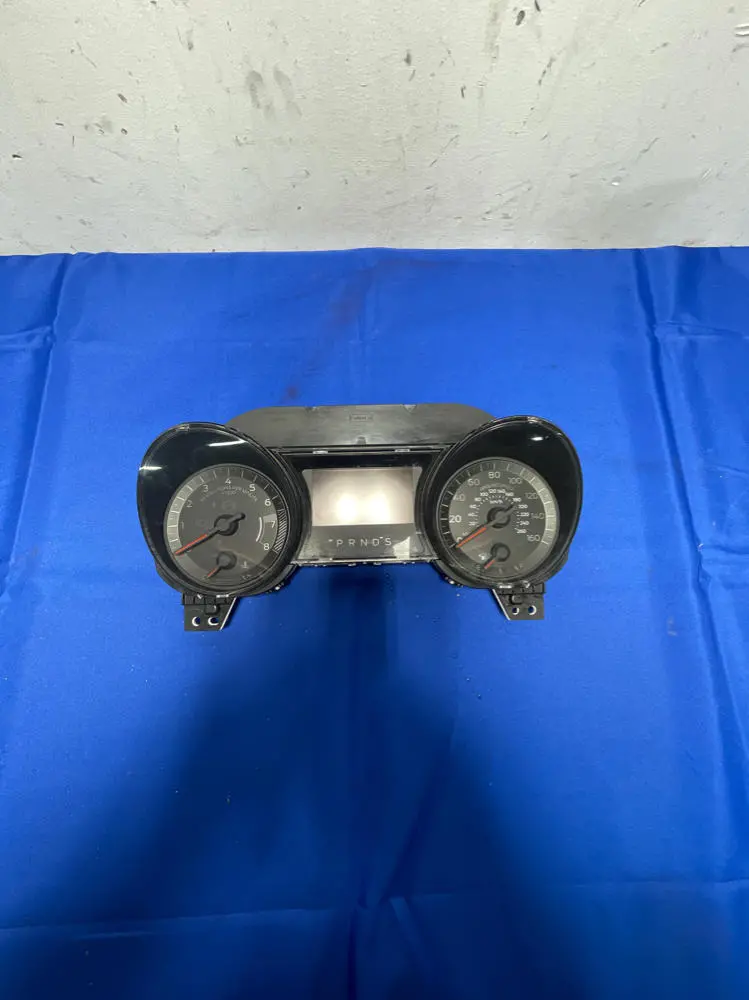 2015-17 Ford Mustang Coyote V8 Instrument Cluster 161 1