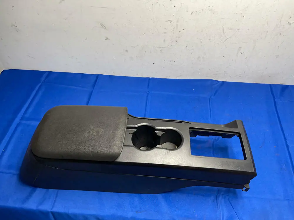 2005-10 Ford Mustang Dark Charcoal Center Console 162 1