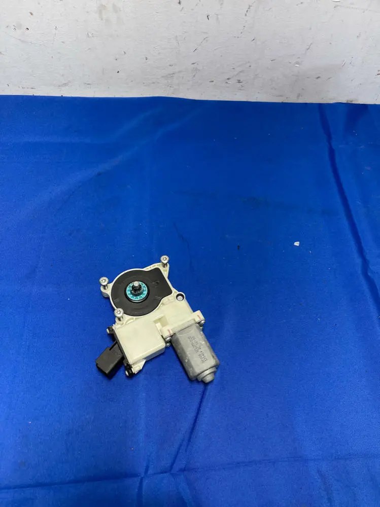 2015-23 Ford Mustang Drivers Window Motor 161 1