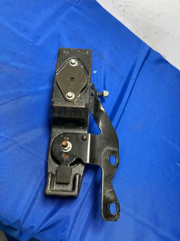2015-17 Ford Mustang Gt 5.0 Convertible Vibration Dampner 161 1