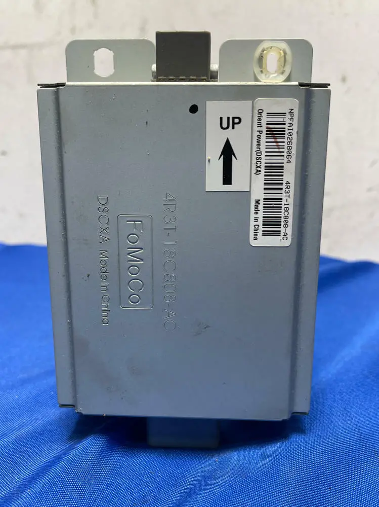2005-09 Ford Mustang Gt V6 Amplifier 162 1