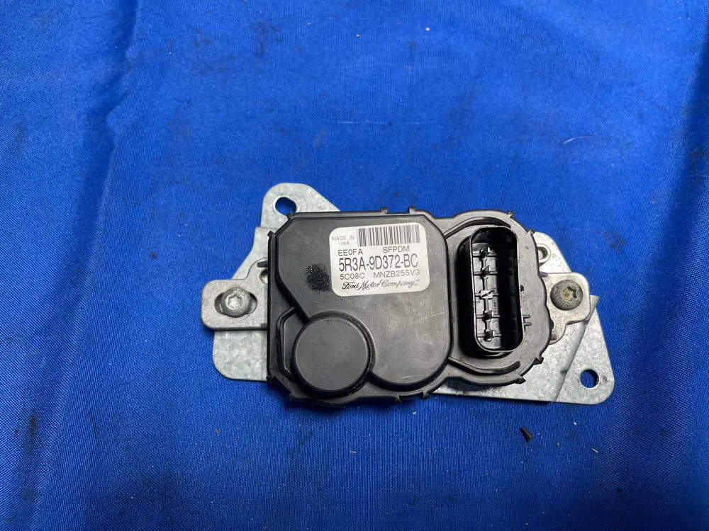 2005-09 Ford Mustang Fuel Pump Driver Module 162 1