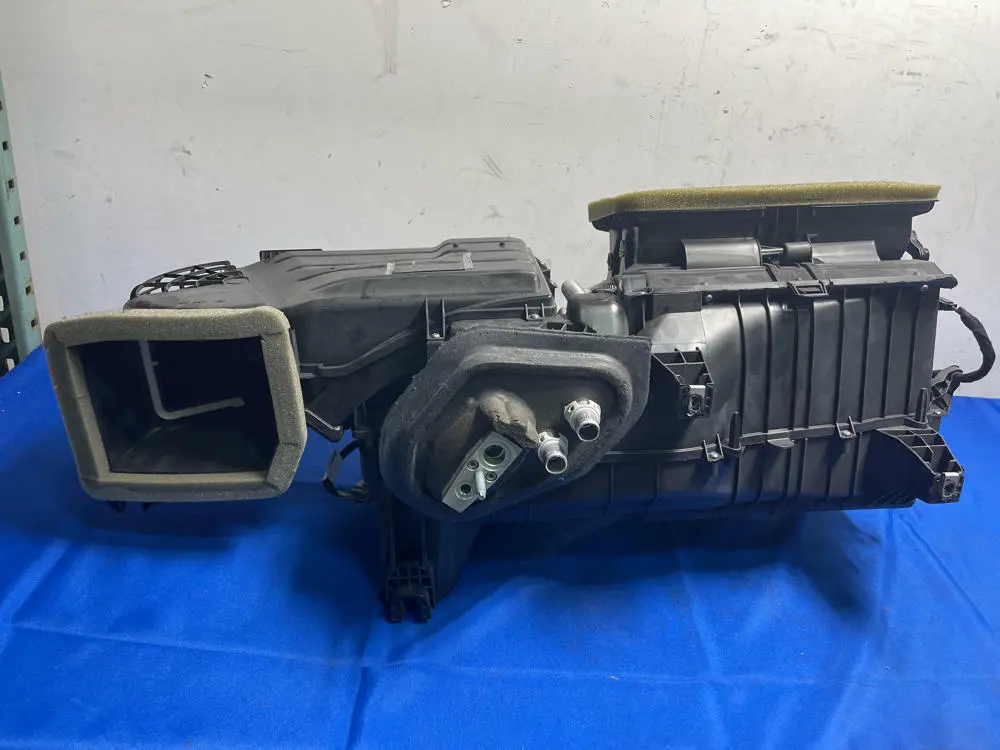 2018-23 Ford Mustang Hvac Box Oem Like New 2100 Miles 168 1