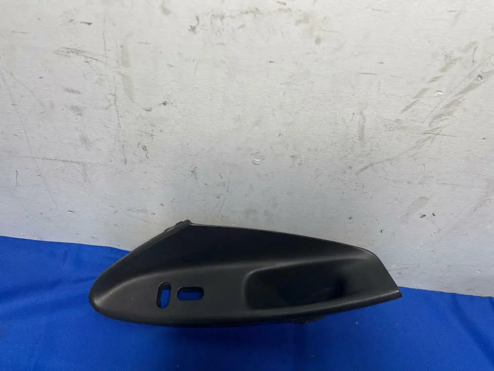 1999-04 Ford Mustang Gt Passenger Door Cup 178 1