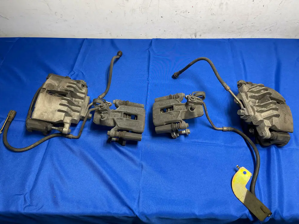 1999-04 Ford Mustang Gt Front & Rear Brake Calipers 171 1