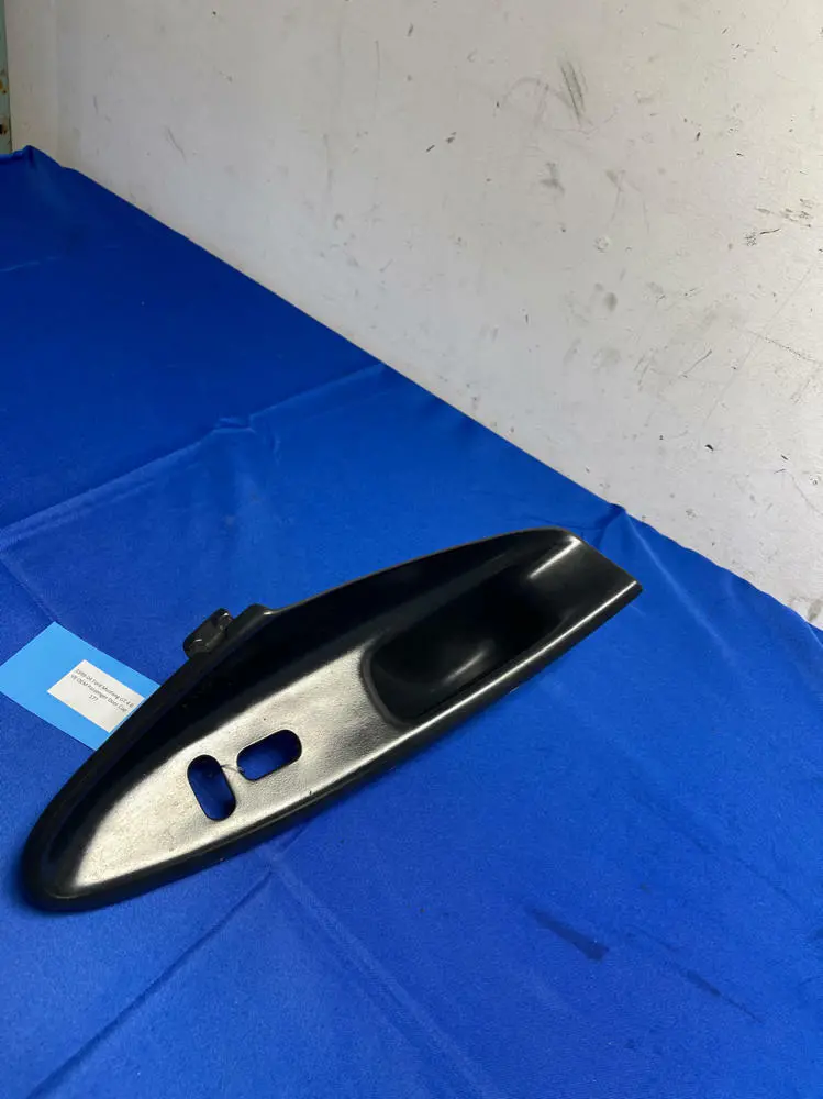 1999-04 Ford Mustang Gt 4.6 V8 Oem Passenger Door Cup 177 1