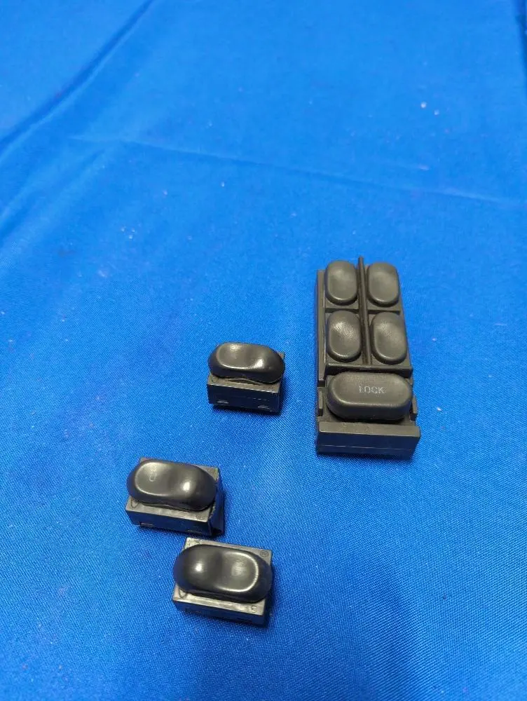 1999-04 Ford Mustang Gt V8 Convertible Door Switches 170 1