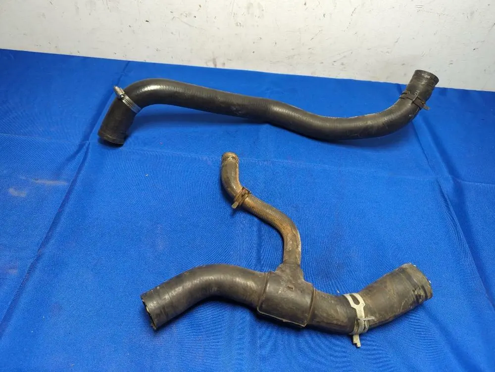 1999-04 Ford Mustang V8 Gt Coolant Hoses 183 1