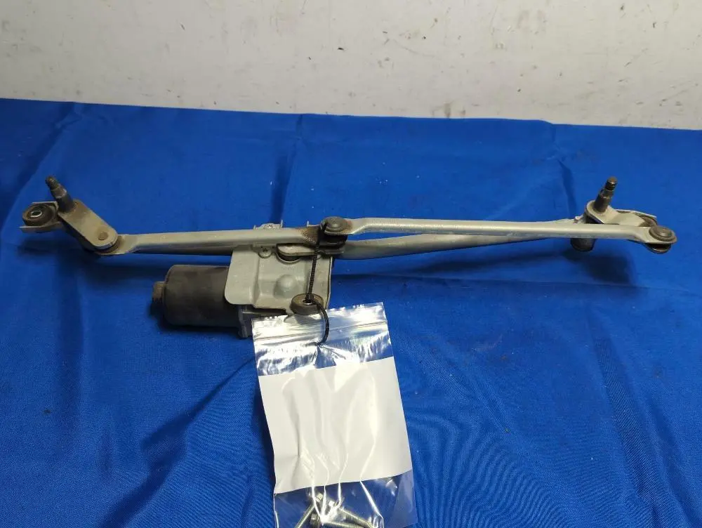 2015-17 Ford Mustang Gt 5.0 Coyote Wiper Motor & Assembly 172 1