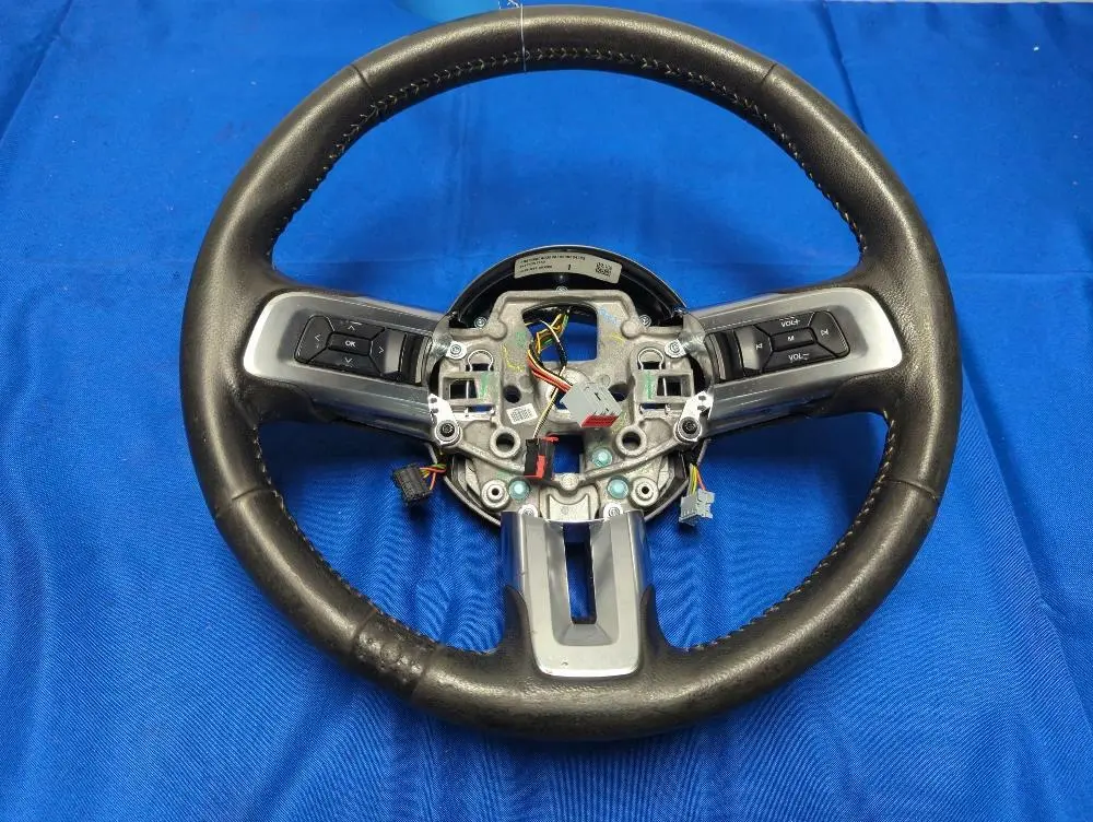 2015-17 Ford Mustang Gt 5.0 Coyote Steering Wheel 172 1