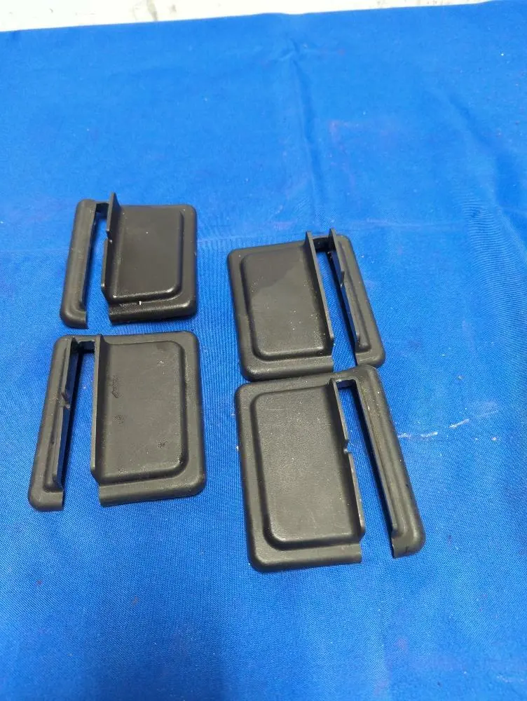 2003-04 Ford Mustang Svt Cobra Seat Bolt Covers 181 1