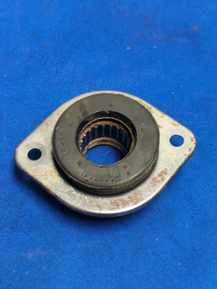 2003-04 Ford Mustang Svt Cobra Firewall Steering Bushing Donut 181 1