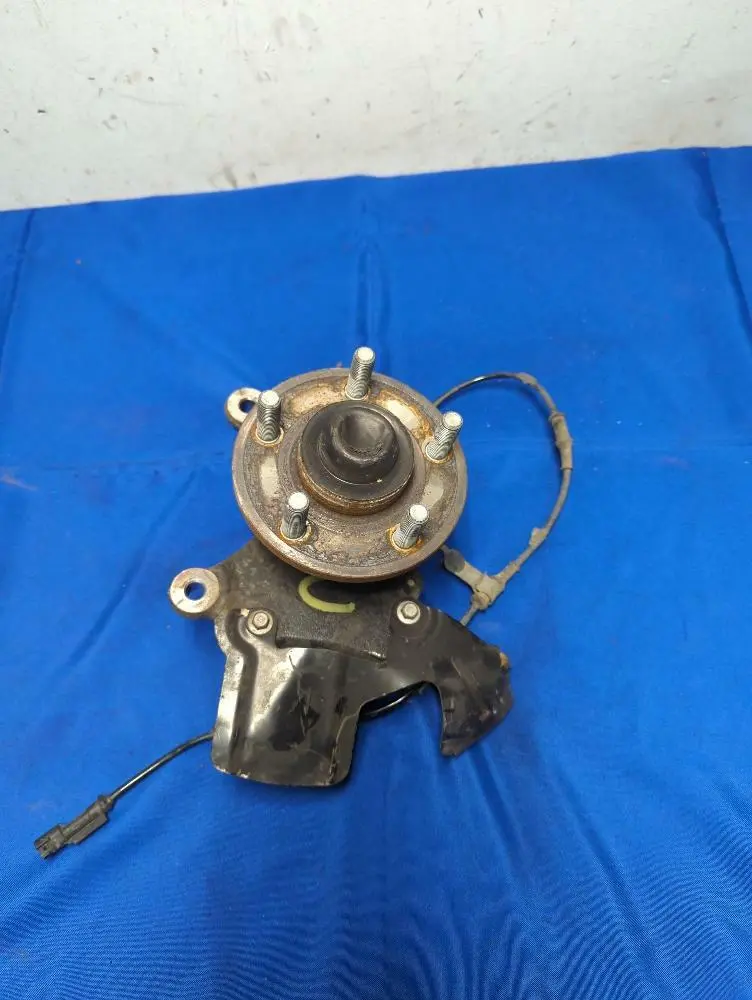 2015-17 Ford Mustang Gt 5.0 Coyote Front Passenger Rh Spindle 172 1