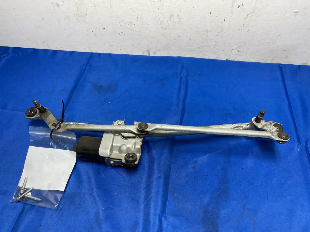 2015-17 Ford Mustang Wiper Motor Assembly 176 1