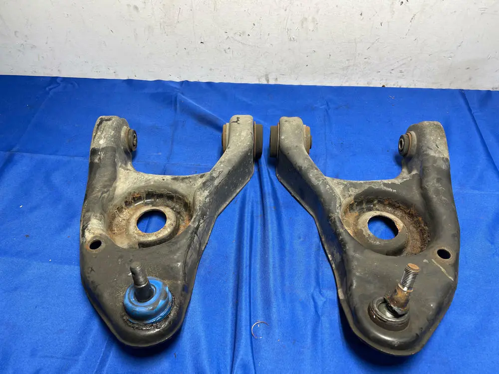 2003-04 Ford Mustang Svt Cobra Control Arms Pair 180 1