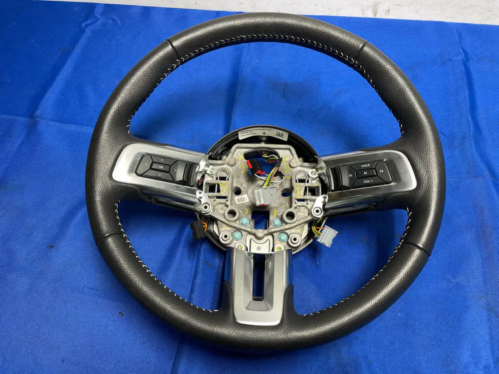 2015-17 Ford Mustang Leather Steering Wheel Mint 13,Xxx Miles 176 1