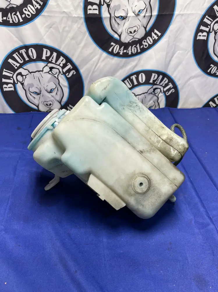 1999-02 Merecedes E55 Amg W210 Wiper Fluid Reservoir 156 1