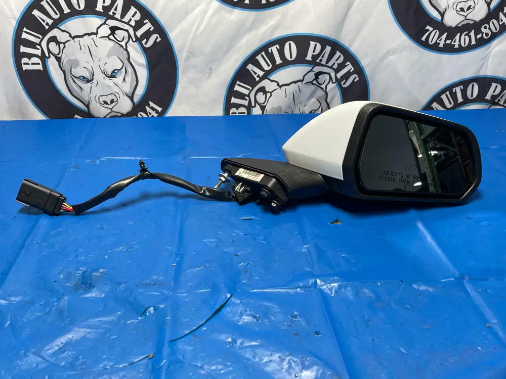 2015-23 Ford Mustang Gt Rh Passenger Mirror Puddle Liight Missing Cap 190 1