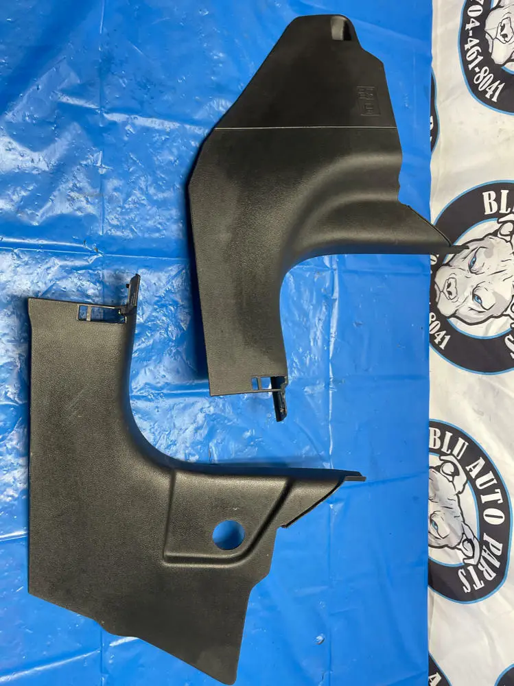 2015-23 Ford Mustang Gt Kick Panels 190 1