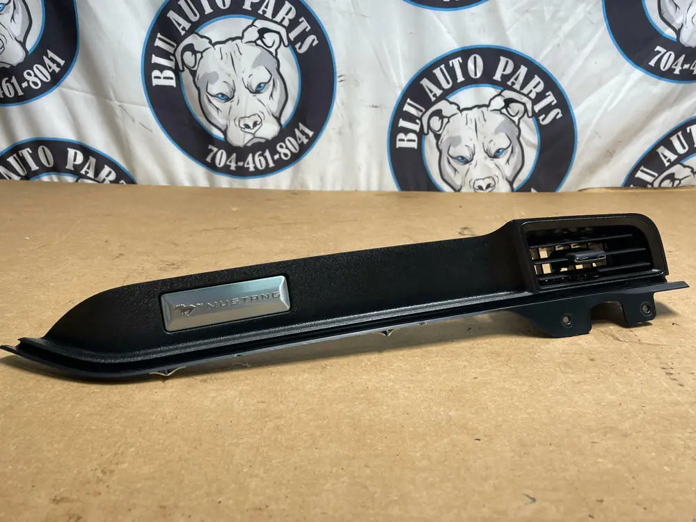 2015-17 Ford Mustang Dash Vent 50Th Anniversary Np 1