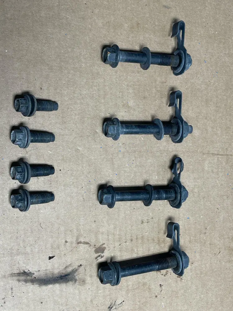 1999-04 Ford Mustang Gt Svt V8 K-Member Hardware Np 1