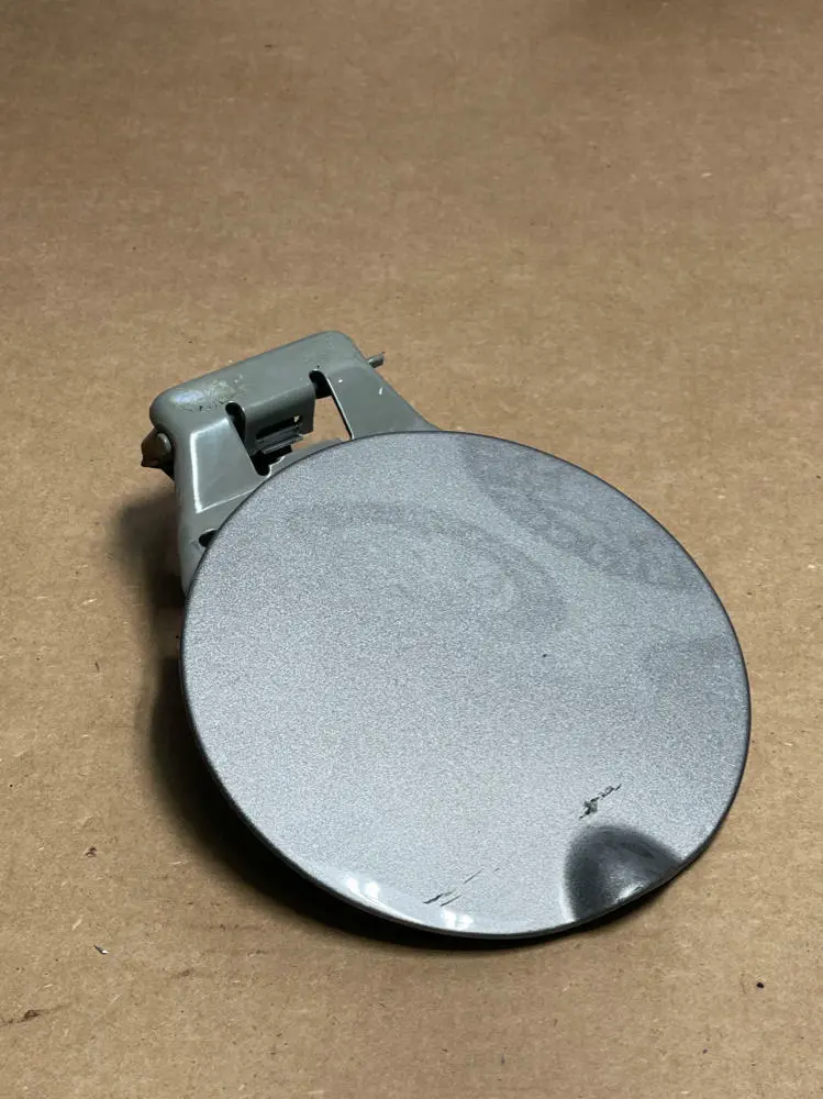 1999-04 Ford Mustang Gt Svt Fuel Door Np 1