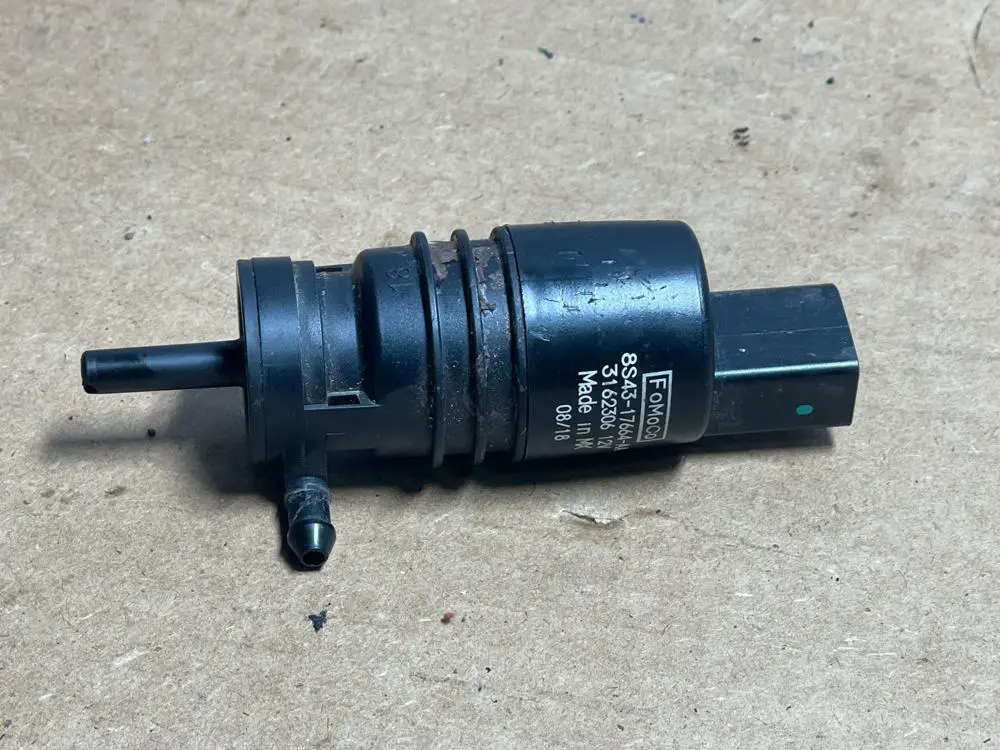 2018-23 Ford Mustang Windshield Wiper Squirter Motor 195 1