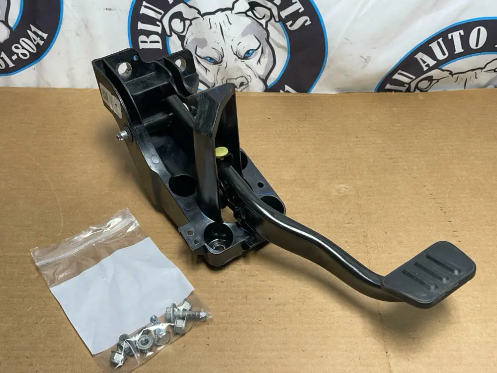 2018-23 Ford Mustang Brake Pedal Box Assembly 10R80 195 1