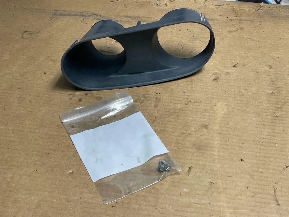 2003-04 Ford Mustang Svt Cobra Lh Driver Fog Light Bezel 196 1