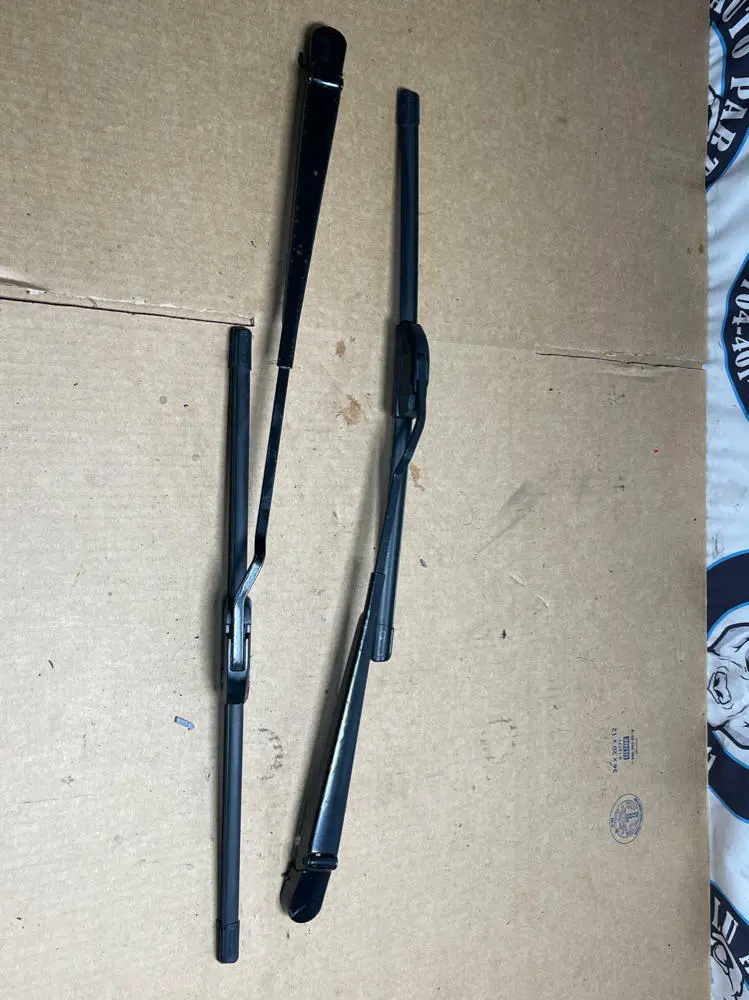 1999-04 Ford Mustang Gt Roush Saleen Wiper Arms & Blades 189 1