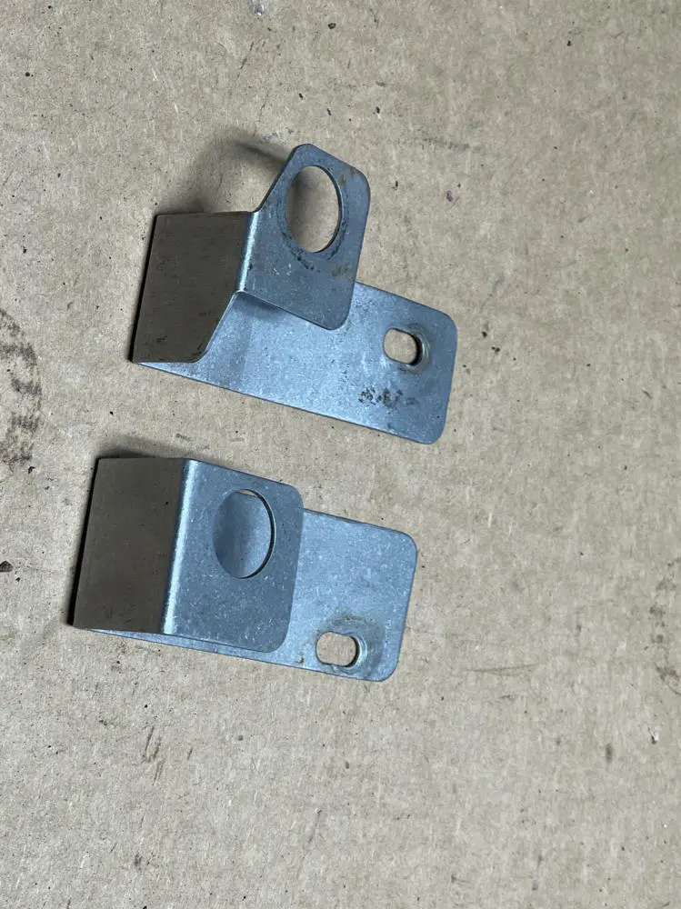 1999-04 Ford Mustang Aftermarket Polished Radiator Brackets 189 1