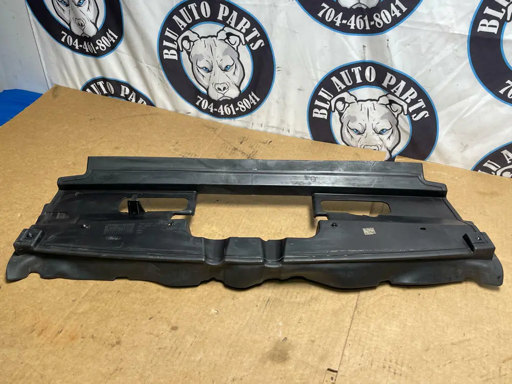 2015-17 Ford Mustang Gt Core Support Cover Trim 193 1