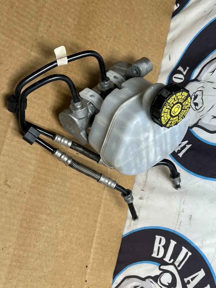 2018-23 Ford Mustang Gt Brake Master- Front Half (Mt82) 194 1