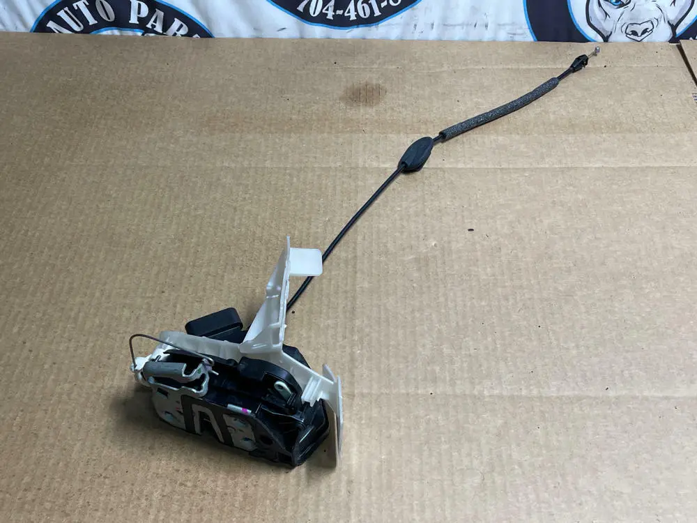 2018-23 Ford Mustang Gt Driver Lh Door Latch Assembly 194 1