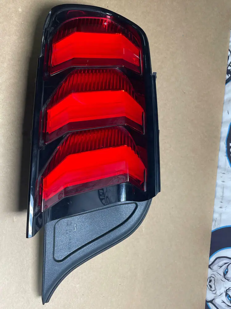 2018-23 Ford Mustang Gt Driver Lh Tail Light 206 1