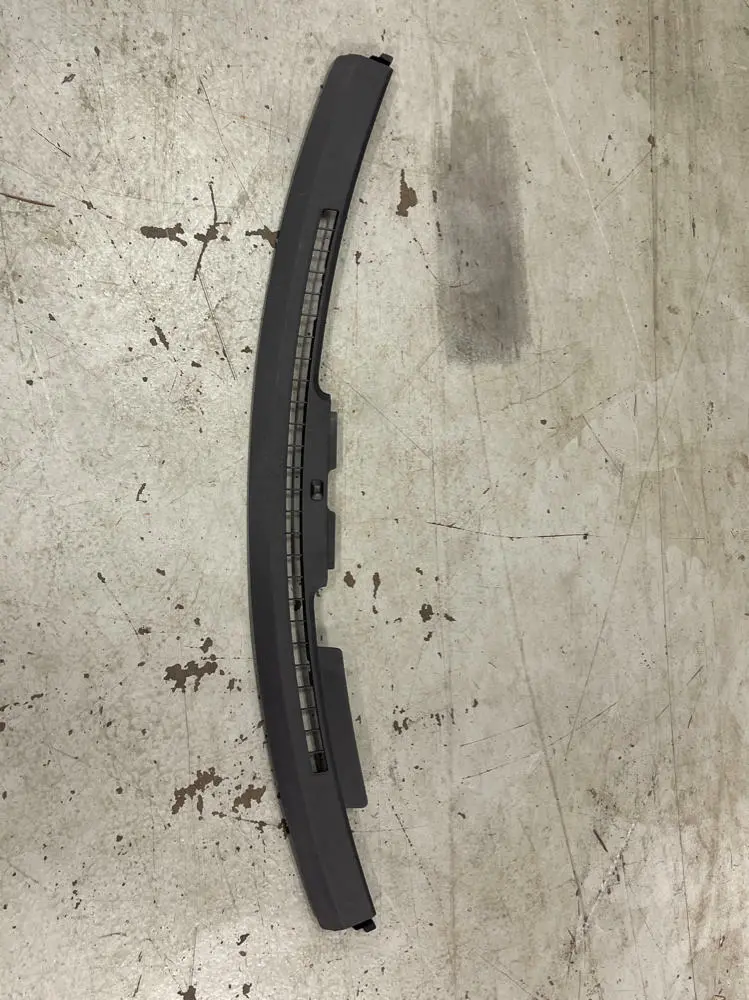 2018-23 Ford Mustang Gt Dash Defroster Vent Trim 205 1