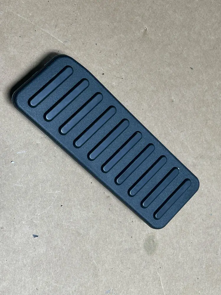 2018-23 Ford Mustang Gt Dead Pedal 205 1