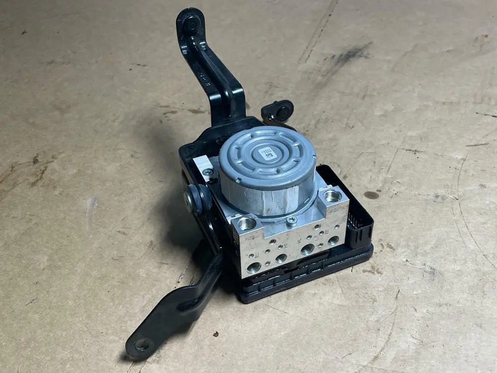 2018-23 Ford Mustang Gt Abs Module 205 1