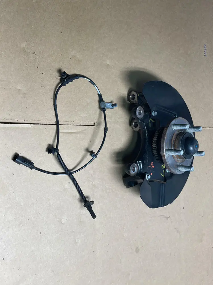 2018-23 Ford Mustang Gt Front Passenger Rh Spindle W/ Abs Sensor 205 1