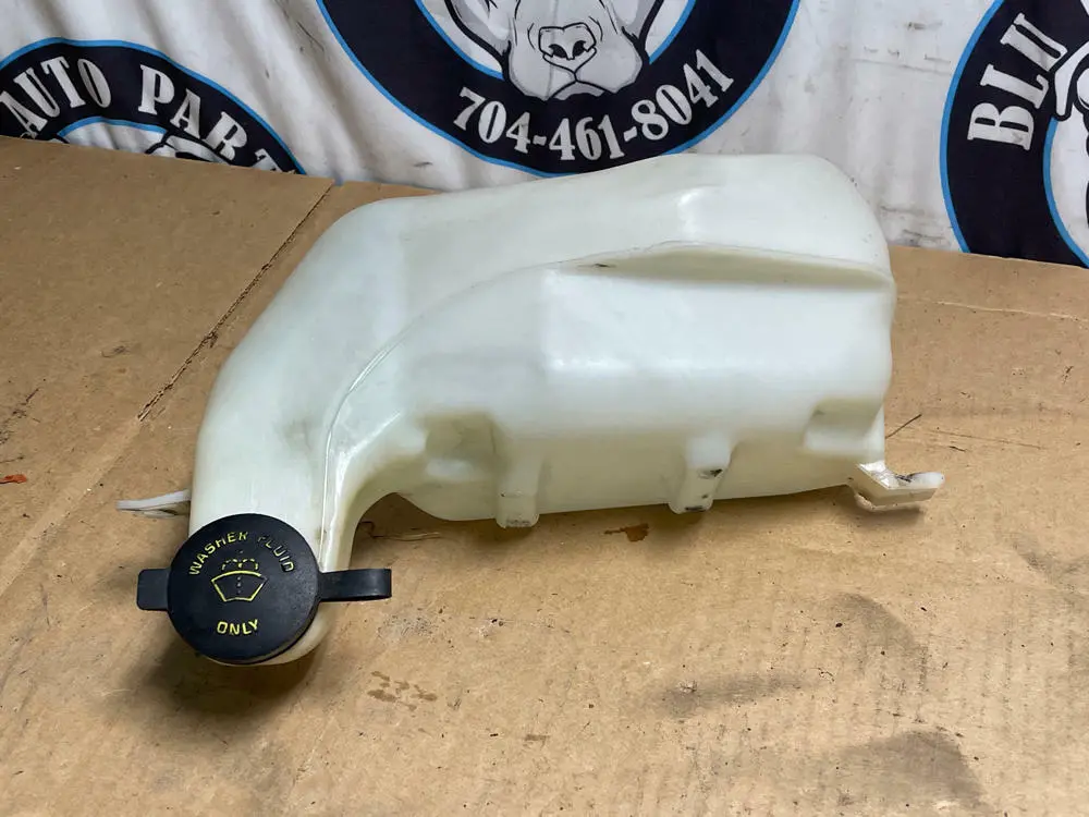 2003-04 Ford Mustang Svt Cobra Wiper Fluid Reservoir 203 1