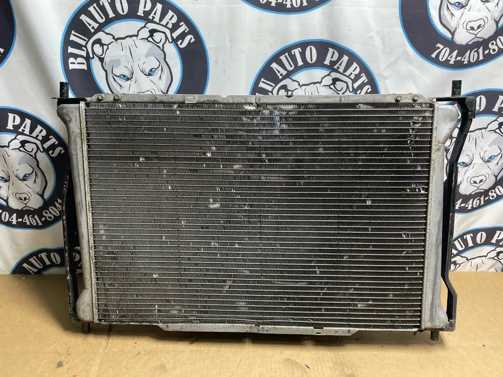2003-04 Ford Mustang Svt Cobra Oem Radiator & Fan Assembly 203 1
