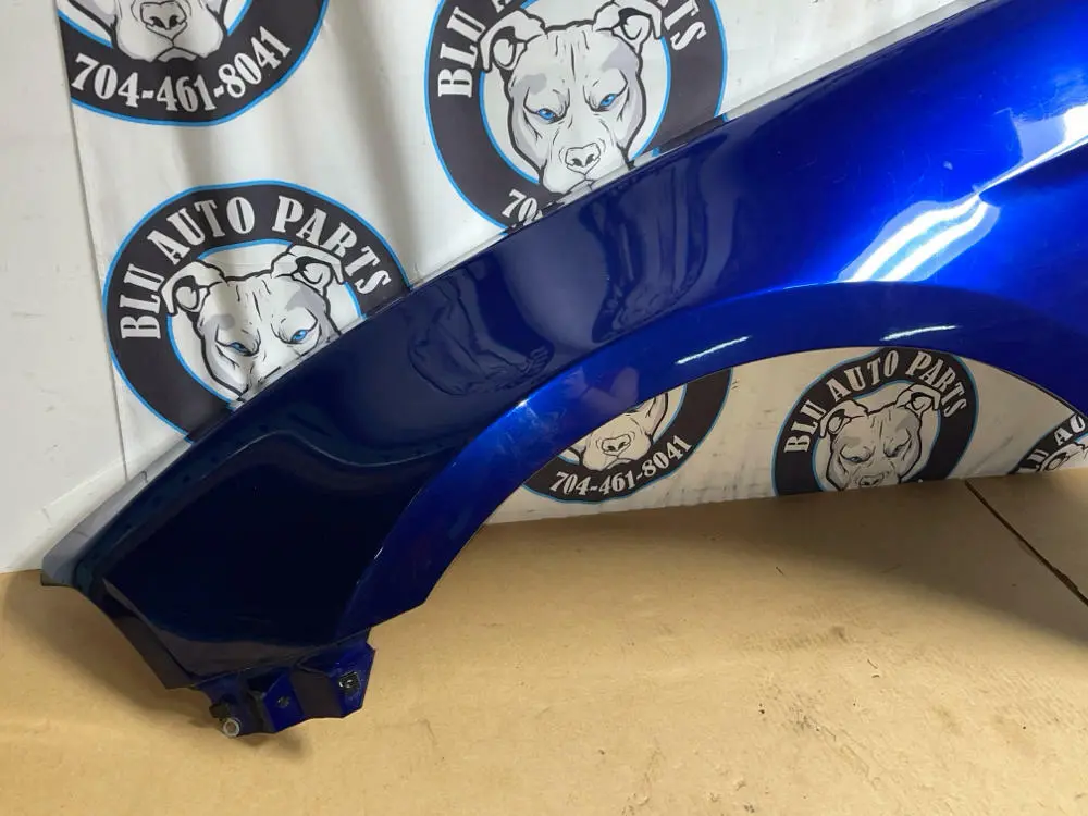 2011-14 Ford Mustang Driver Lh Oem Fender ( Minor Damage) 192 2