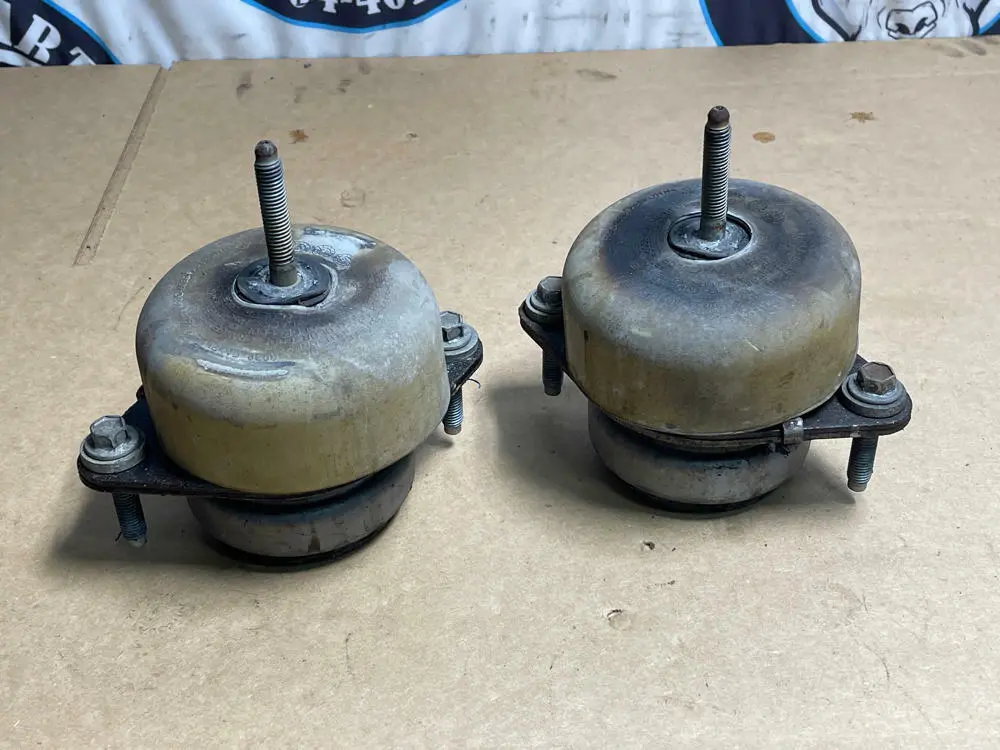 2018-23 Ford Mustang Gt Engine Mounts Pair 207 1